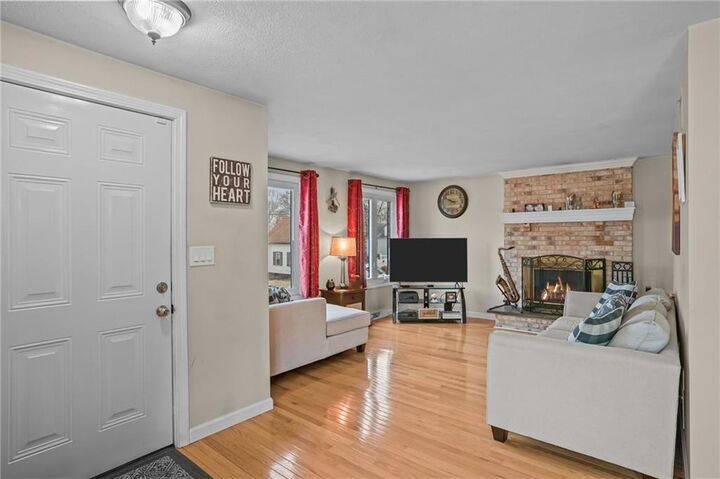 Property Photo: 52 Hawthorne Street 7 RI 02904