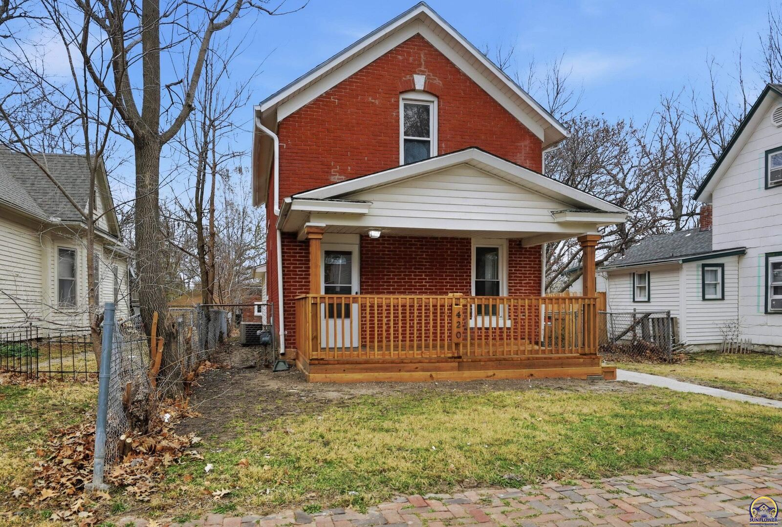 Property Photo:  420 SW Clay St  KS 66606 