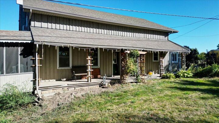 Property Photo: 450 Thomasburg Road ON K0K 3H0