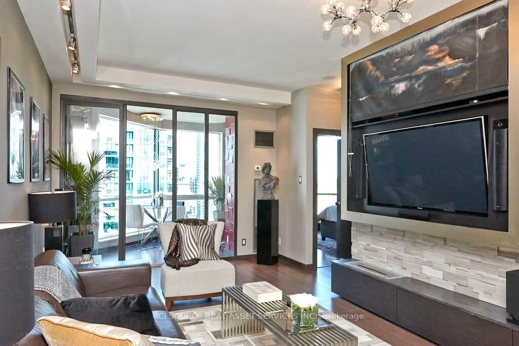Property Photo: 10 Yonge Street 3604 ON M5E 1R4