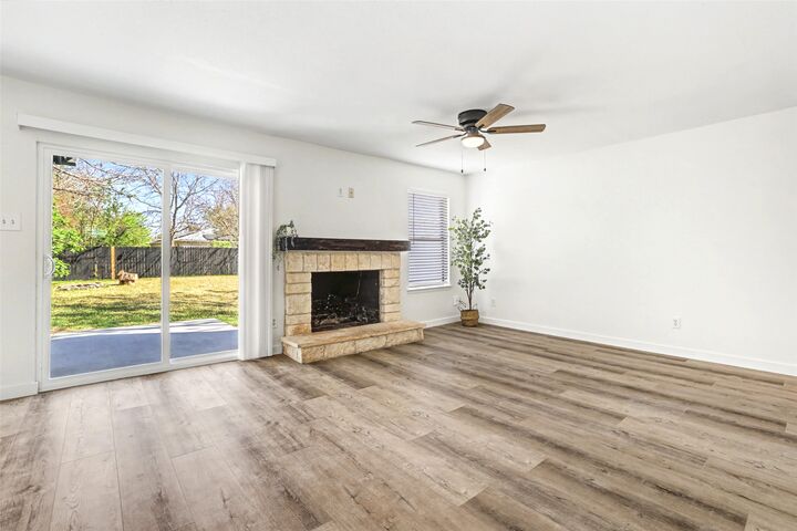 Property Photo: 1403 Greenfield Drive TX 78664