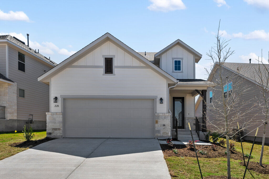 Property Photo:  228 Ranier Way  TX 78620 