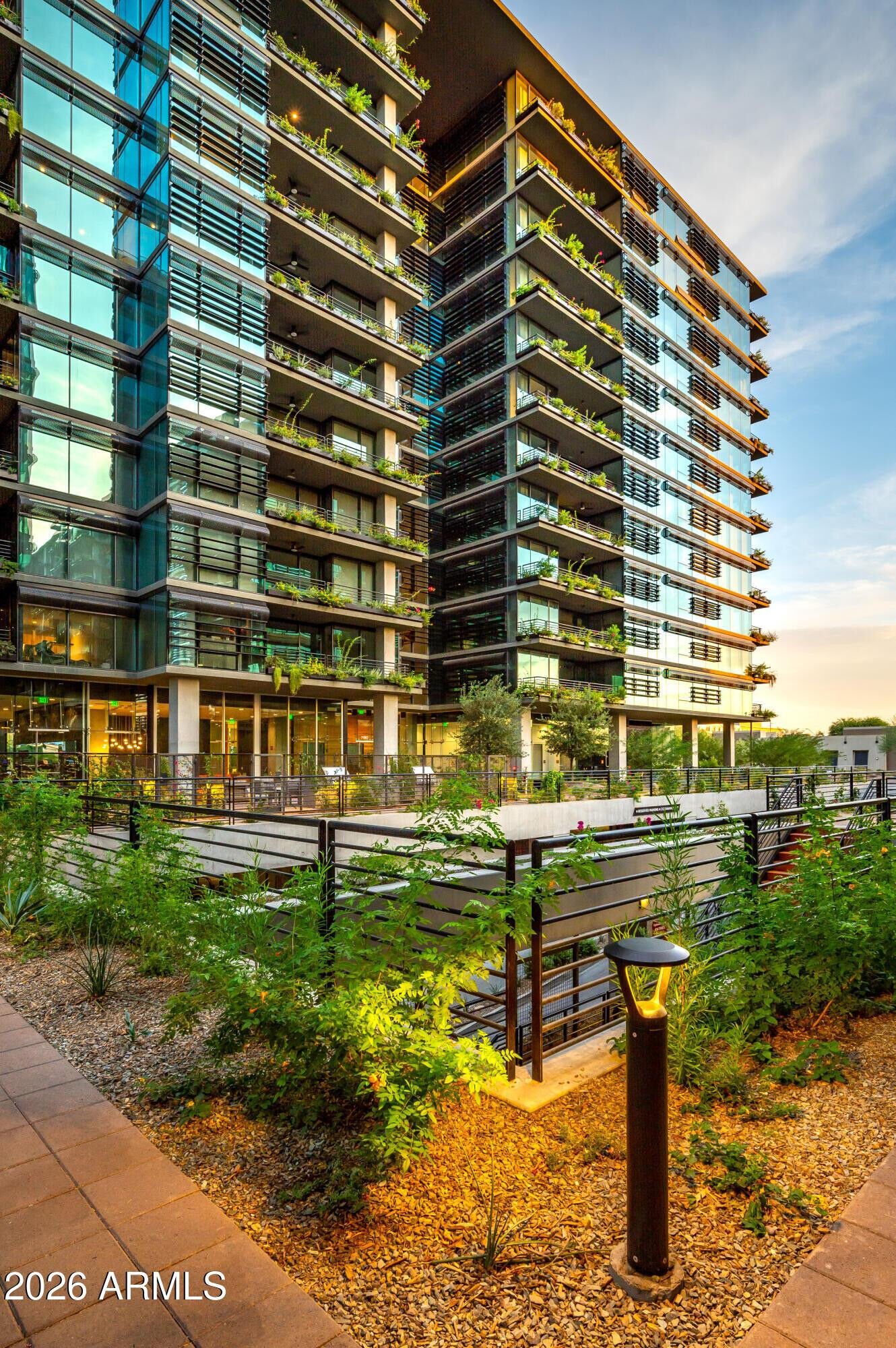 Property Photo:  7180 E Kierland Boulevard Apt 714  AZ 85254 