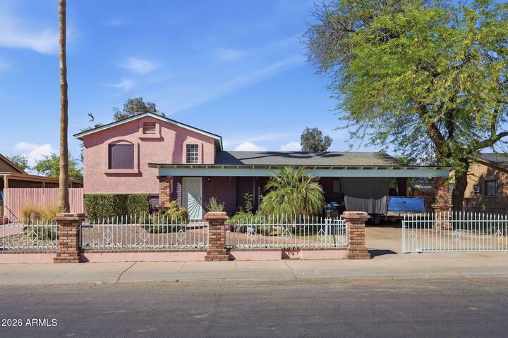 Property Photo: 4702 E Alta Vista Road AZ 85042