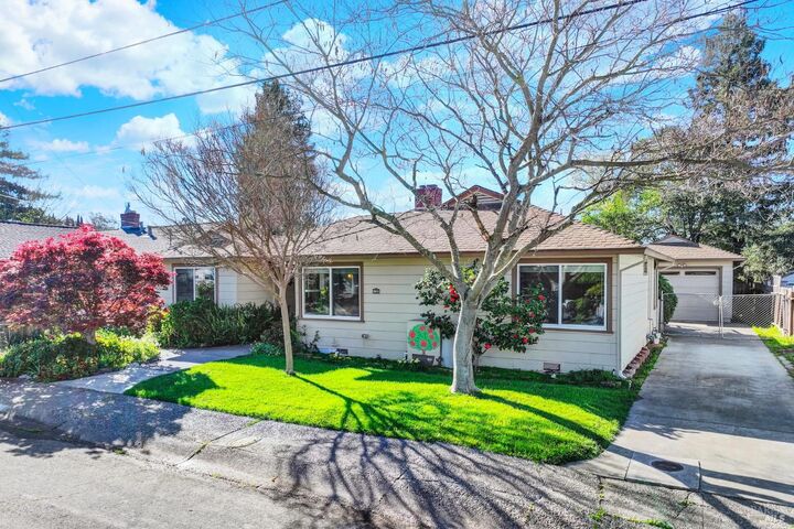 Property Photo: 2811 Cypress Street CA 94558