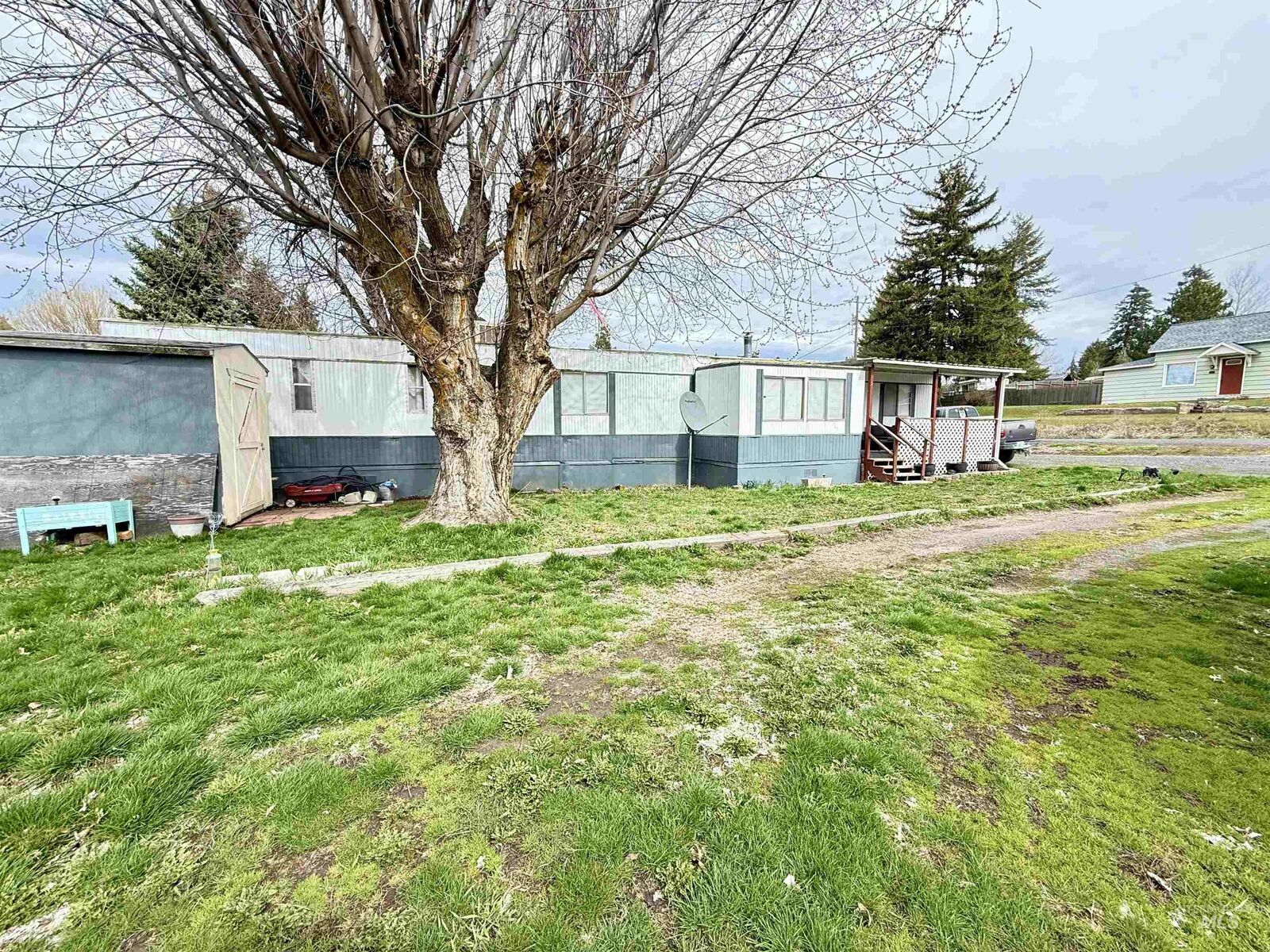Property Photo: 200 E Woodworth 9 WA 99179