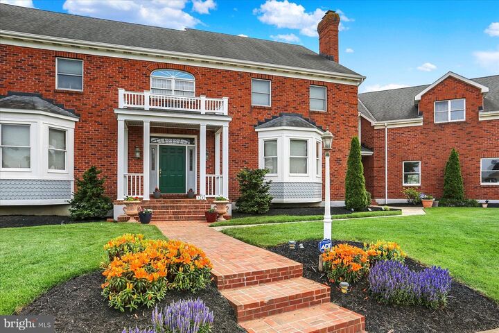 Property Photo: 324 W Orchard Drive PA 17078