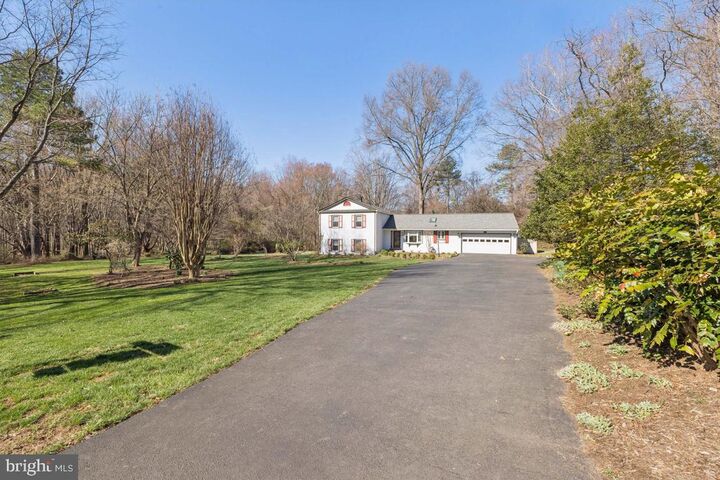 Property Photo: 2926 Fort Lee Street VA 20171