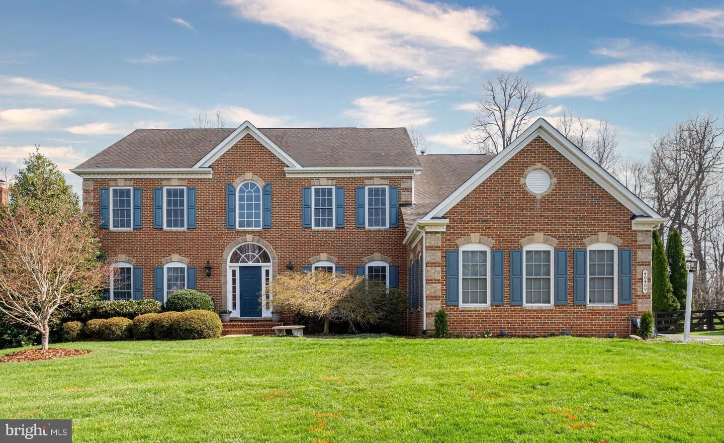 Property Photo:  40409 Autumn Oak Lane  VA 20105 