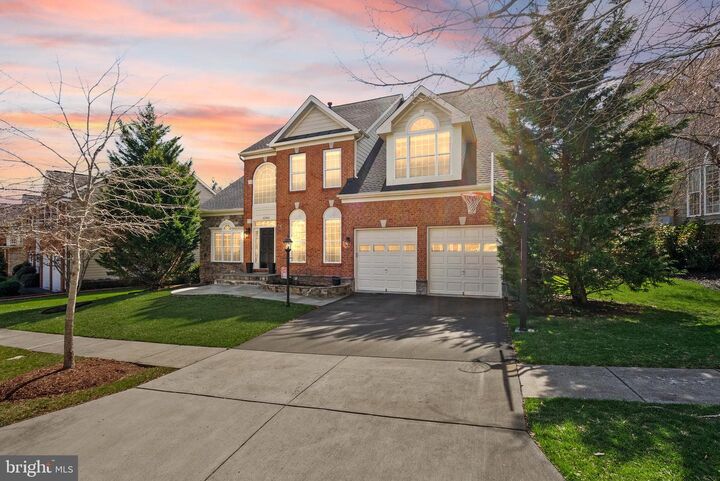 Property Photo:  43941 Riverpoint Drive  VA 20176 