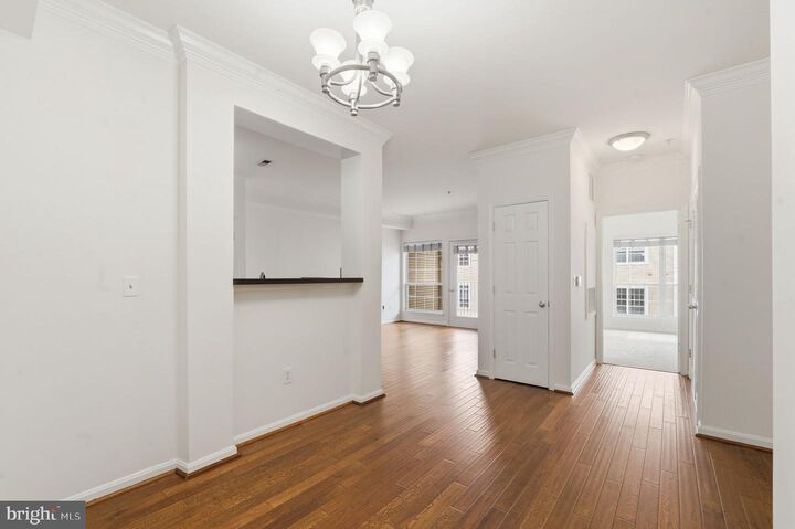 Property Photo:  4854 Eisenhower Avenue 351  VA 22304 