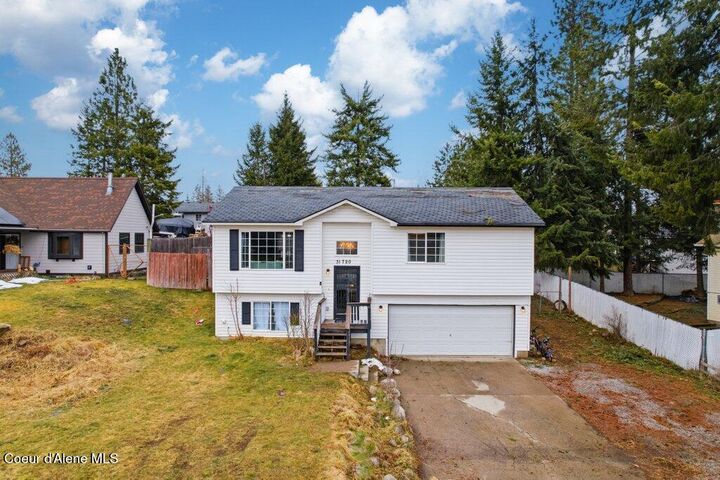 Property Photo:  31720 N Barbara Ave  ID 83869 