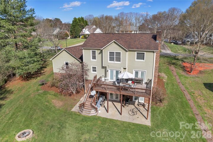 Property Photo:  120 Oak Point Drive  NC 28021 