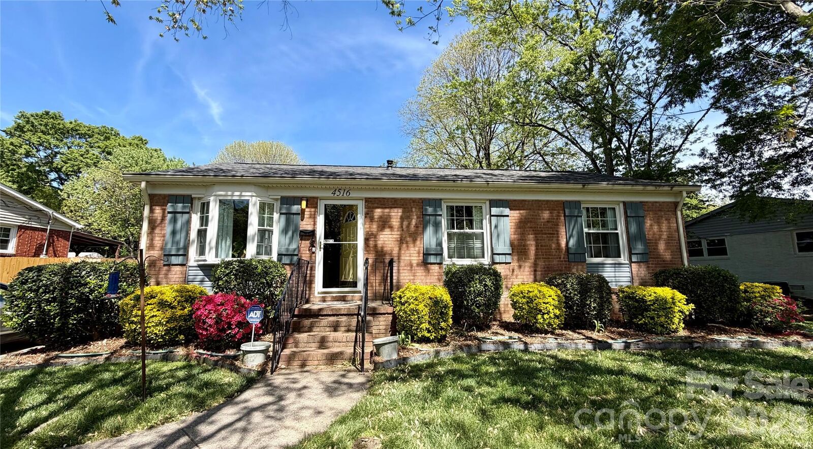 Property Photo:  4516 Brooktree Drive  NC 28208 