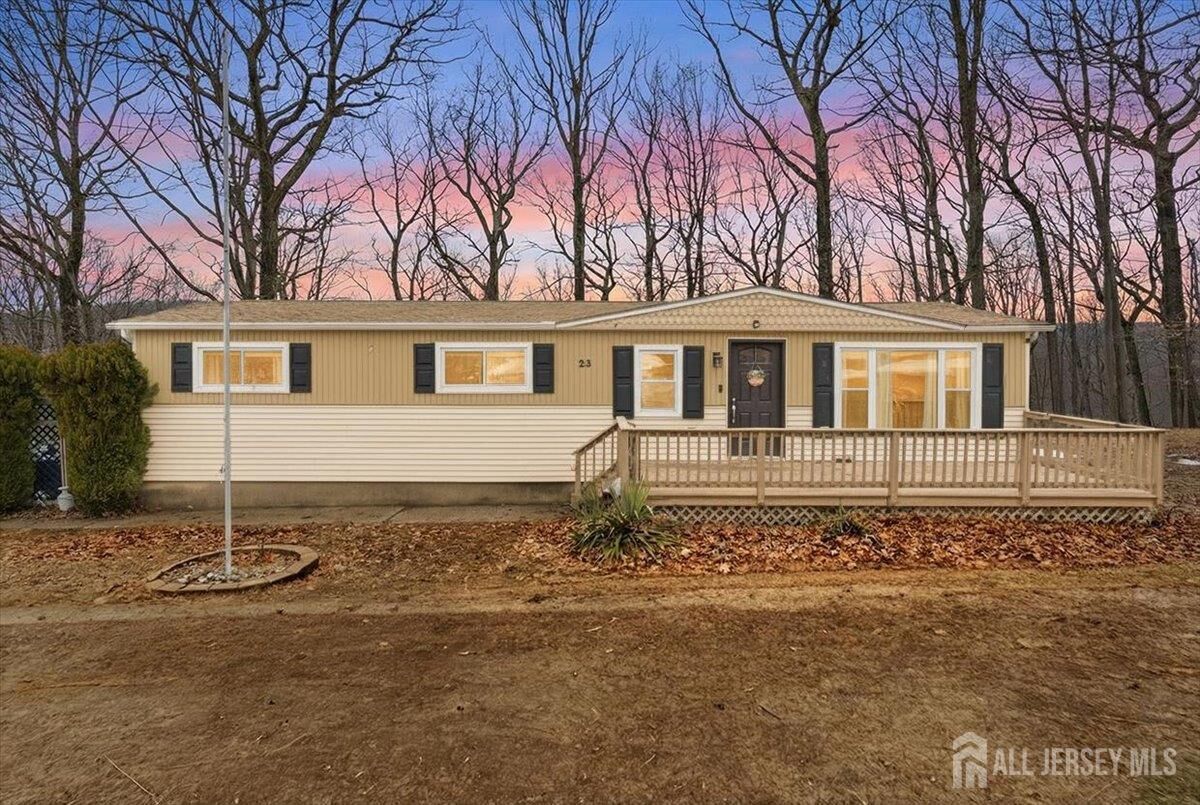 Property Photo:  23 Mark Drive  NJ 08829 