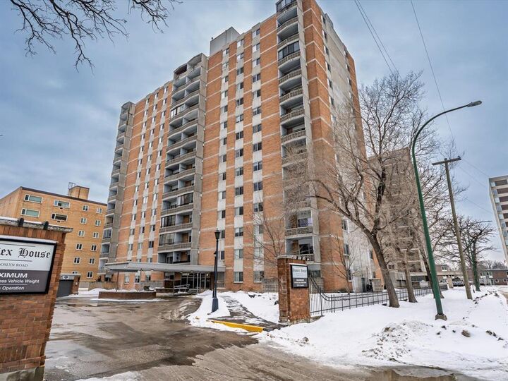 Property Photo:  230 Roslyn Road  MB R3L 0H1 