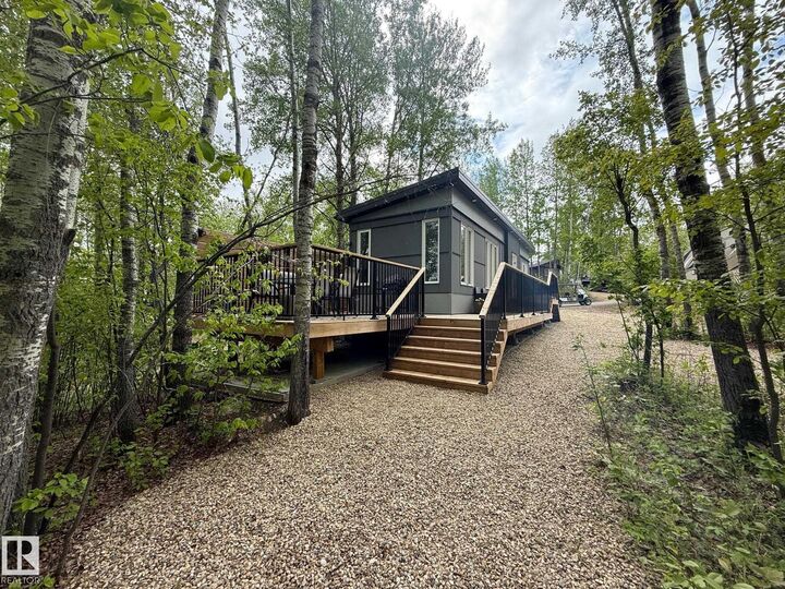 Property Photo:  53509 Rge Rd 60 66  AB T0E 0N0 
