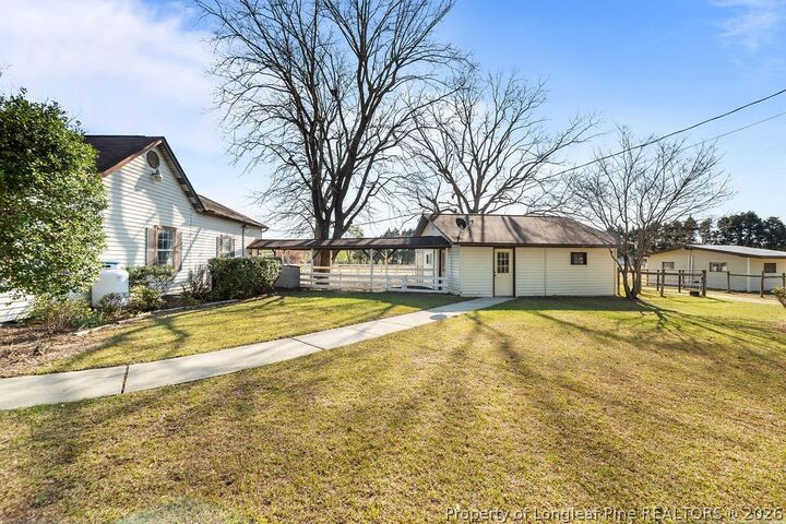 Property Photo: 227 Wright Road NC 28394