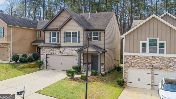 Property Photo: 4798 Longview Run GA 30035