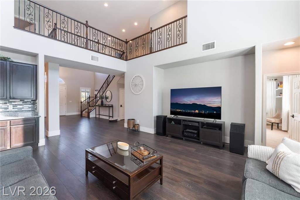 Property Photo: 7105 Bluebird Wing Street NV 89084