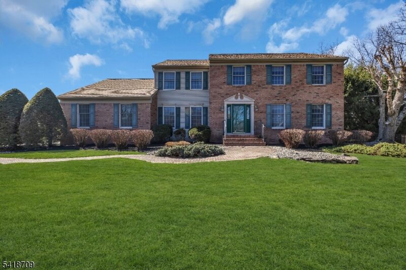 Property Photo:  8 Flagg Way  NJ 08844 