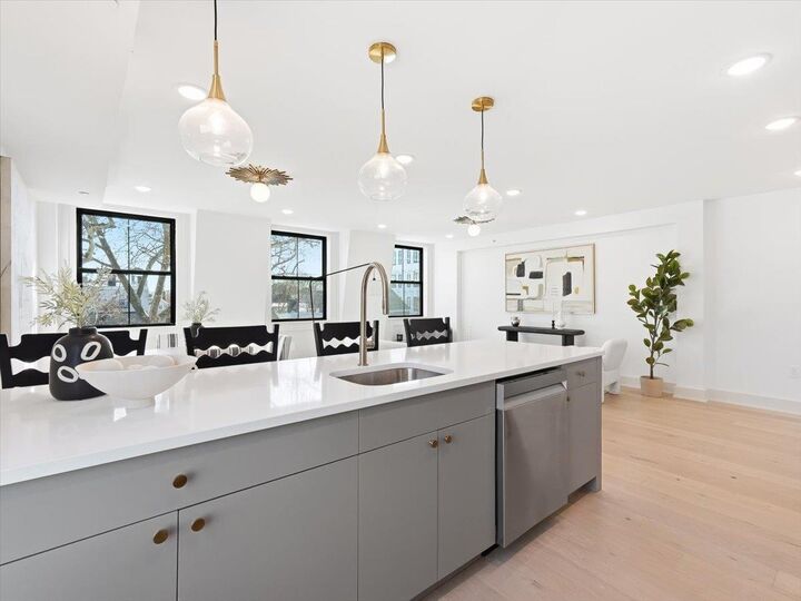 Property Photo:  62 Gardner Ave 3  NJ 07304 