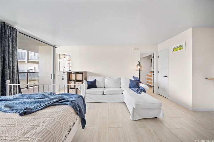 Property Photo:  444 Nahua Street 912  HI 96815 