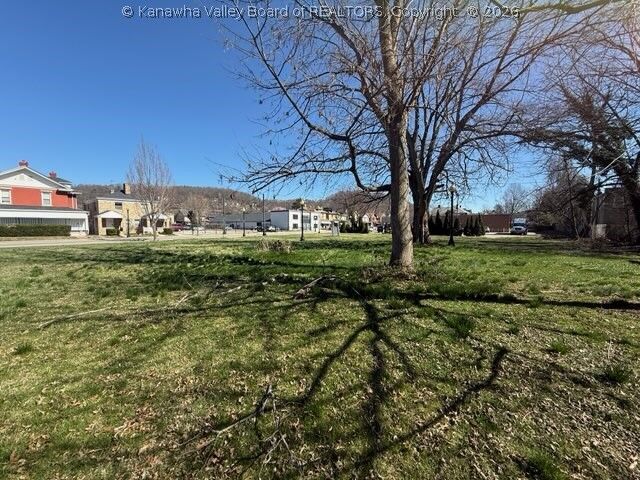 Property Photo:  1547 Washington Street E  WV 25311 