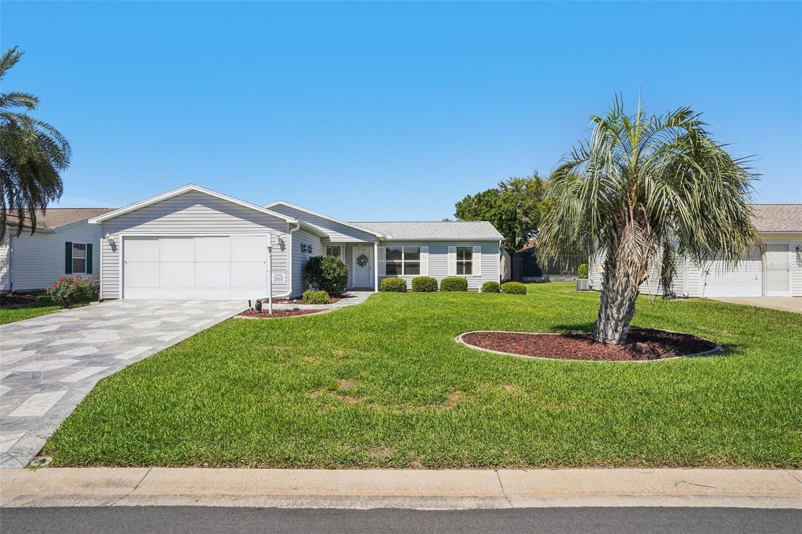 Property Photo: 2005 Claudio Lane FL 32159