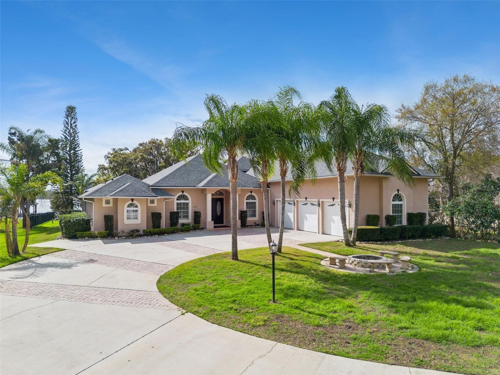 Property Photo:  6358 Oak Shore Drive  FL 34771 