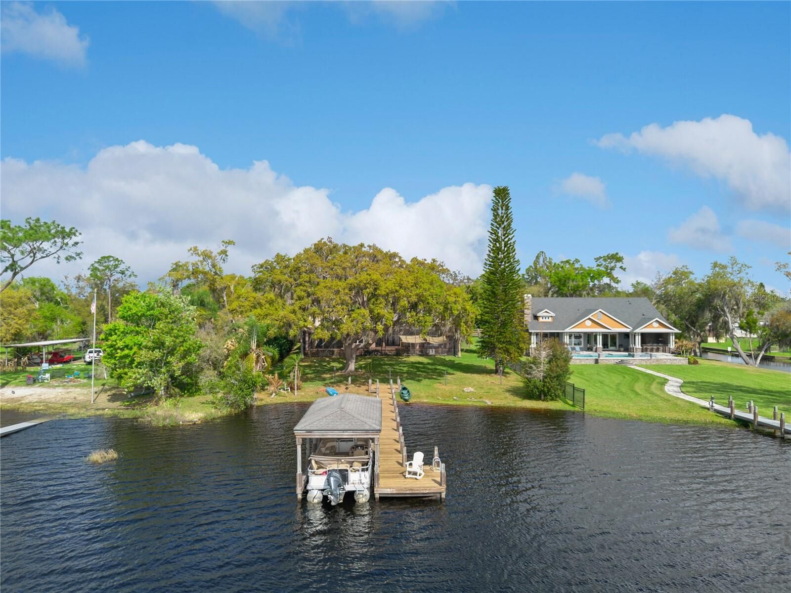 Property Photo:  6358 Oak Shore Drive  FL 34771 