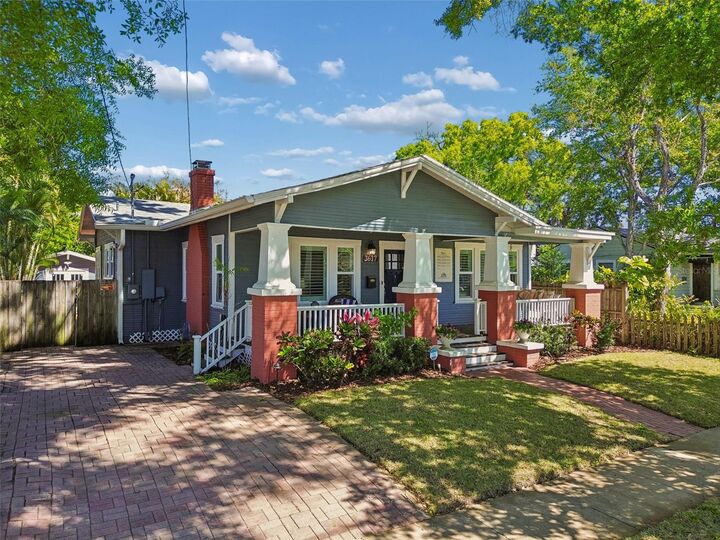 Property Photo: 3617 W Santiago Street FL 33629