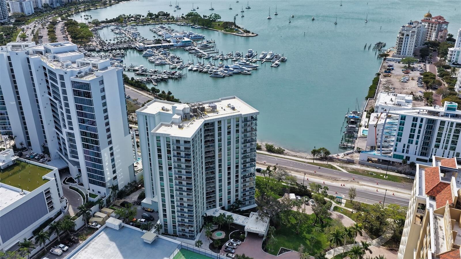 Property Photo:  1111 N Gulfstream Avenue 10E  FL 34236 
