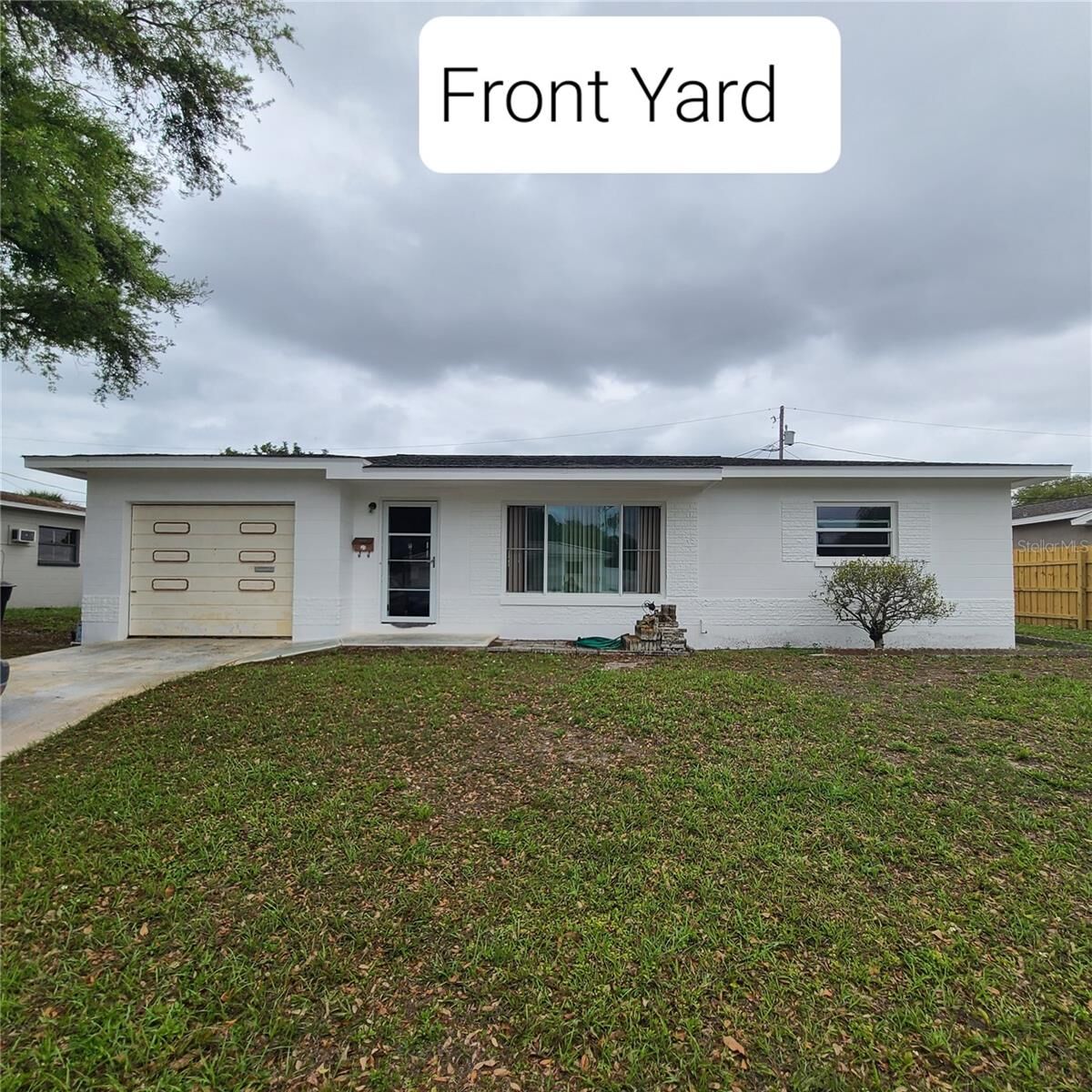 Property Photo: 6885 29th Ter N Terrace FL 33710