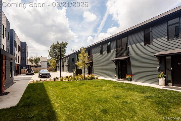 Property Photo:  1652 Bagley Street 19  MI 48216 2071 
