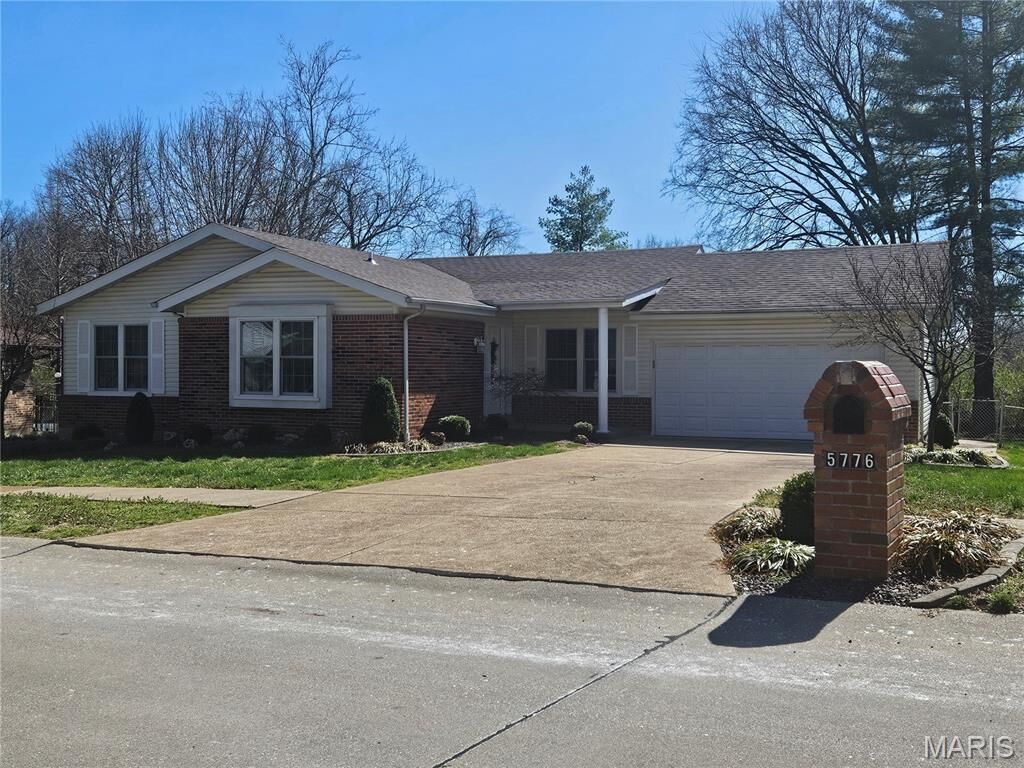 Property Photo:  5776 Karamar Drive  MO 63128 