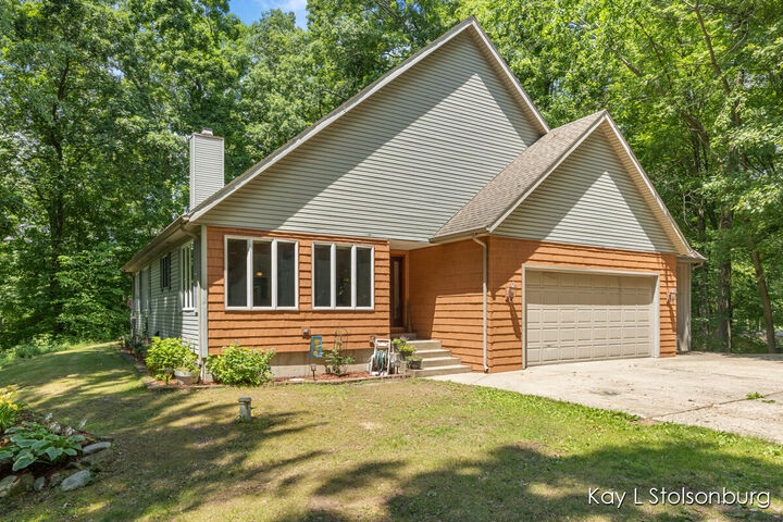Property Photo: 10714 Stoneridge Drive MI 49344