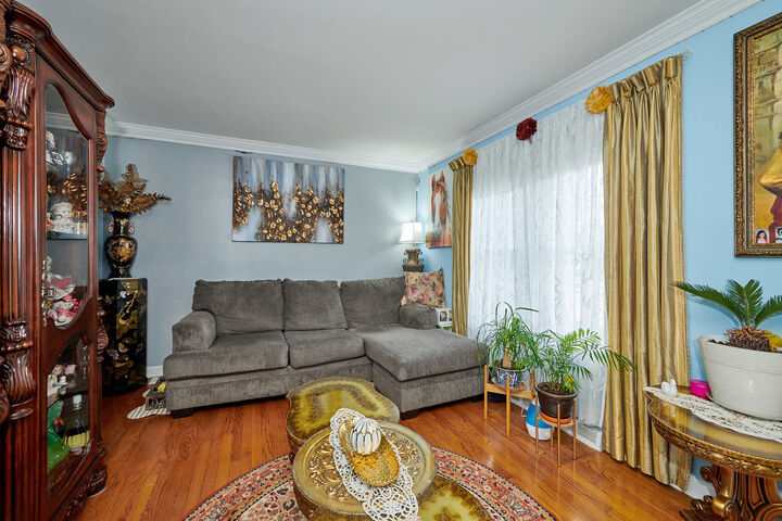 Property Photo:  1881 Orchard Street  IL 60018 