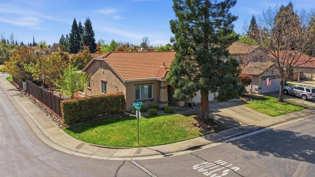 Property Photo:  939 McGuire Court  CA 95630 