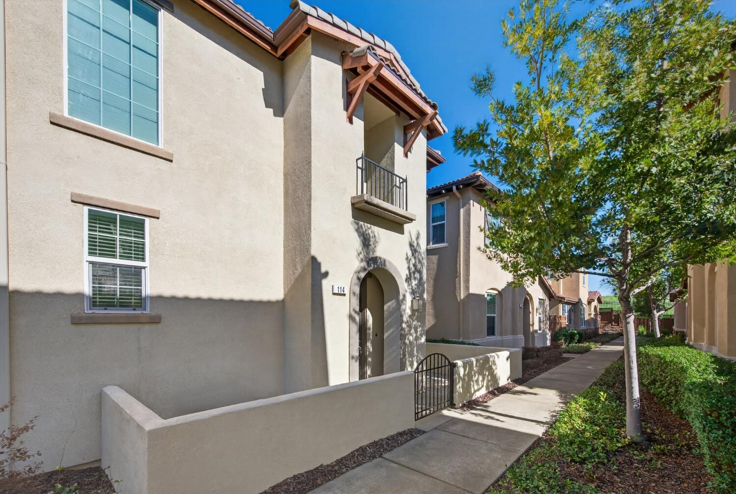 Property Photo:  114 Barnhill Drive  CA 95630 