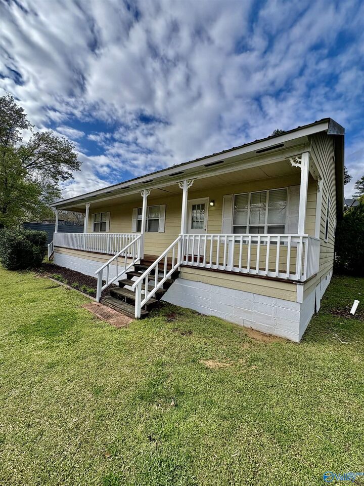 Property Photo: 6305 County Road 77 AL 35973