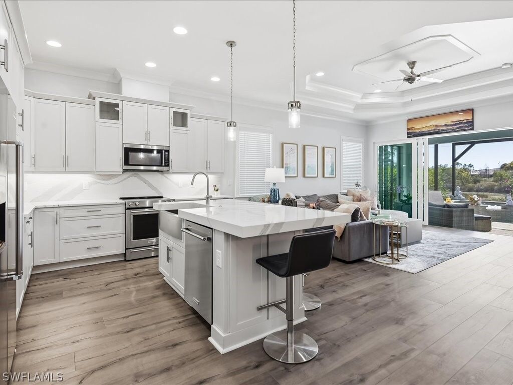 Property Photo:  6827 Saona Court  FL 34113 