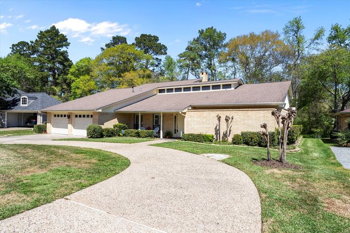 Property Photo: 105 Innisbrook Drive TX 75901