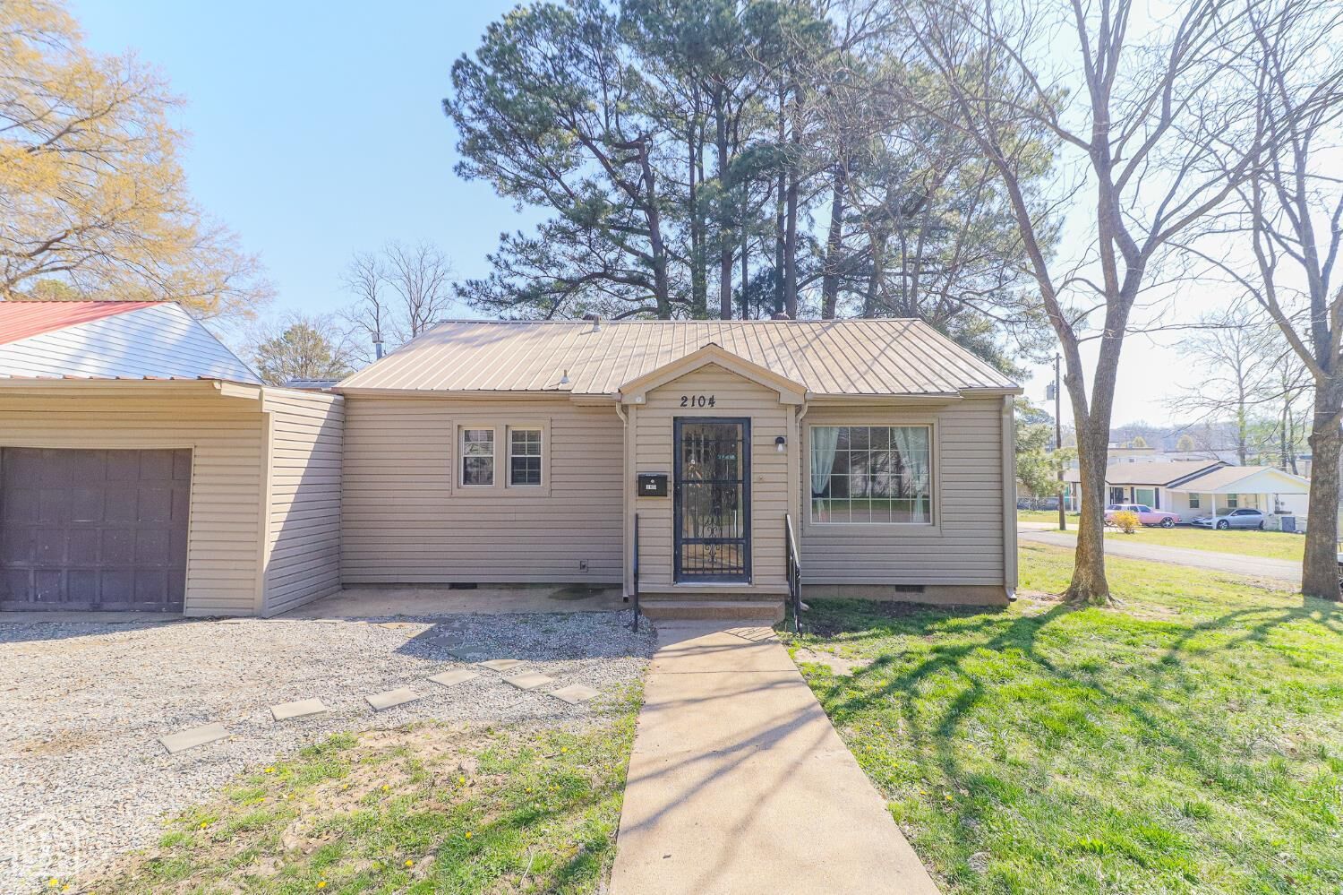 Property Photo:  2104 Hampton Drive  AR 72401 