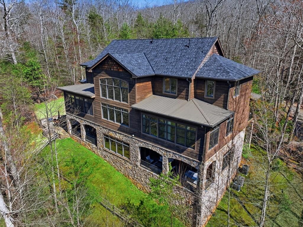 Property Photo:  124 Wilderness Way  GA 30536 