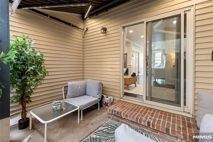 Property Photo: 91 Coles Street 1 NJ 07302