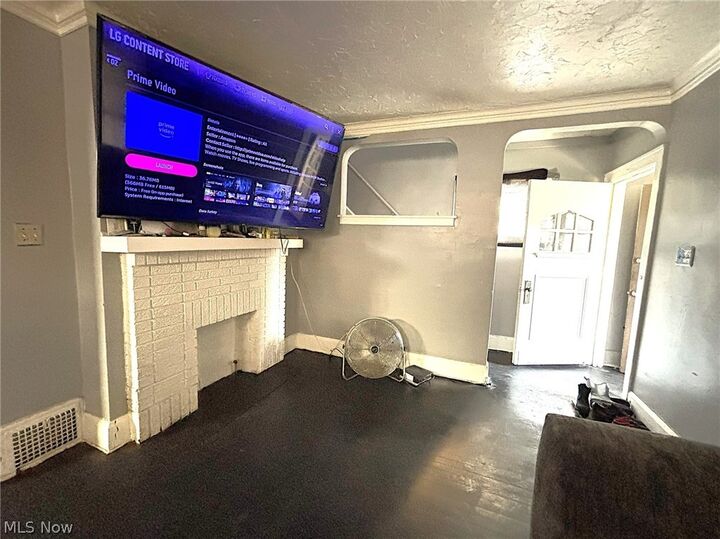 Property Photo: 3309 E 137th Street OH 44108