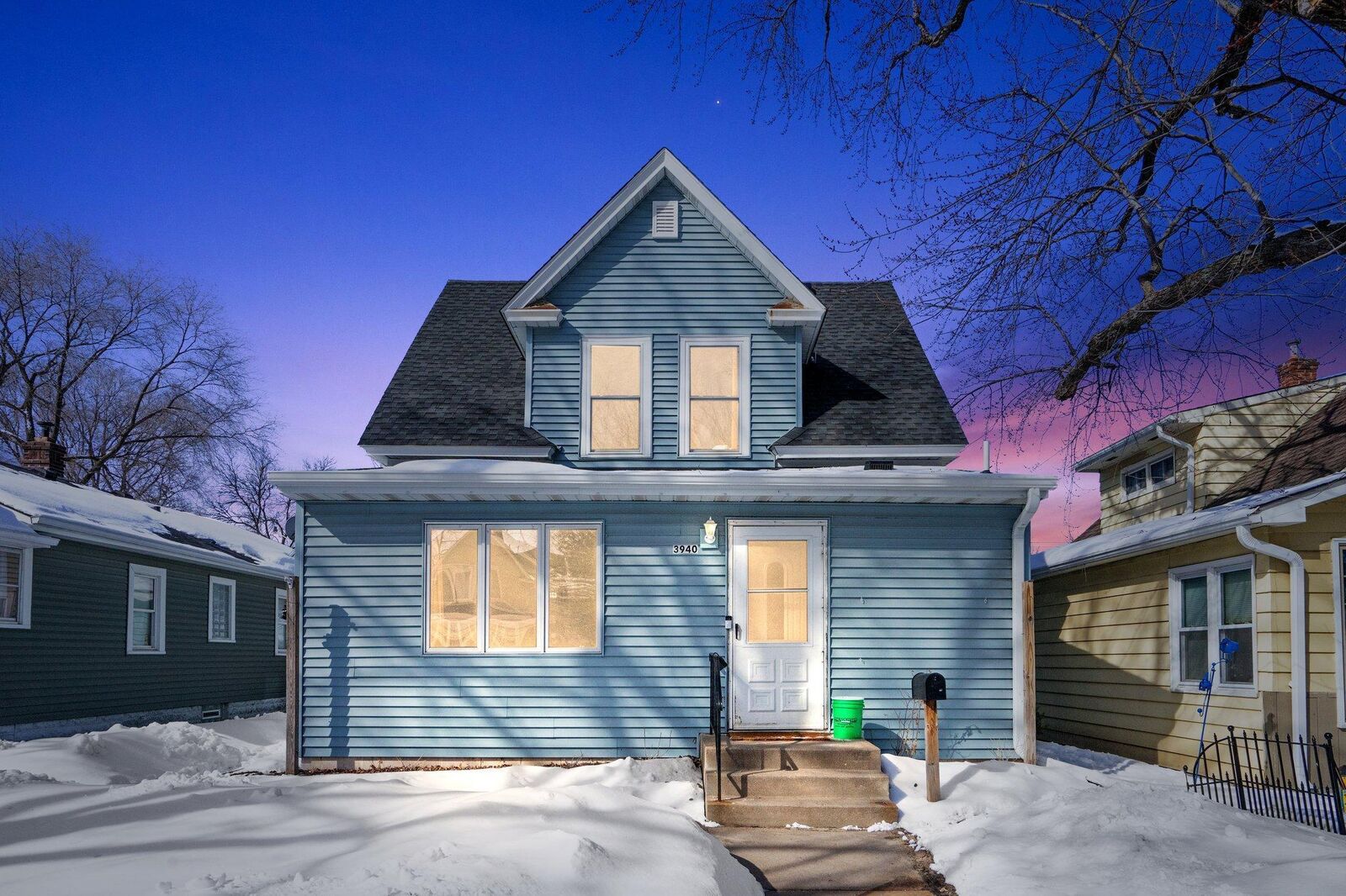 Property Photo:  3940 Nokomis Avenue  MN 55406 