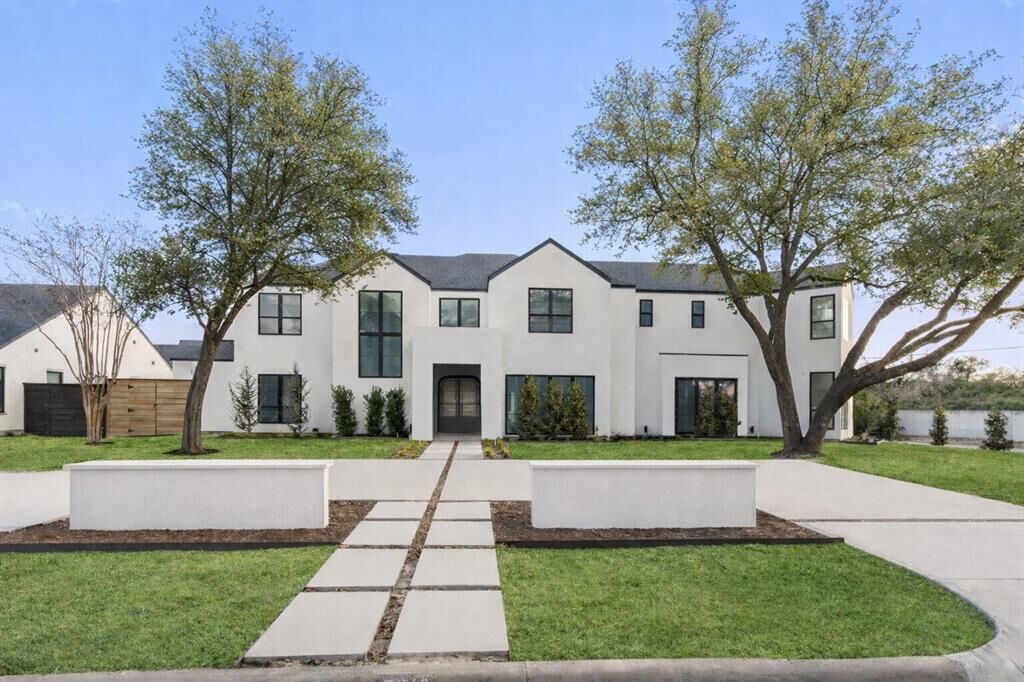 Property Photo:  5510 Del Roy Drive  TX 75230 