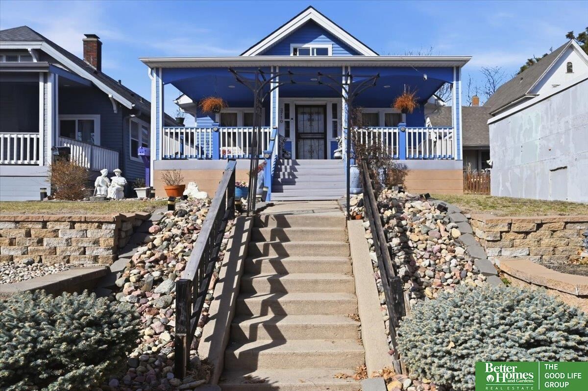 Property Photo:  3710 S 24 Street  NE 68107 